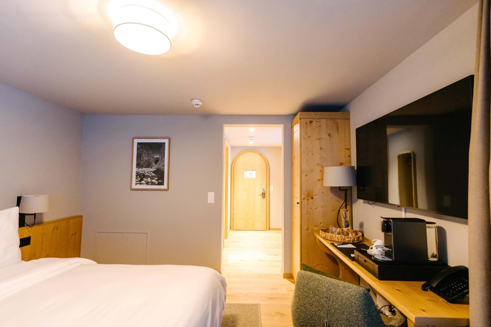 Seven Alpina Boutique Hotel Клостерс Экстерьер фото